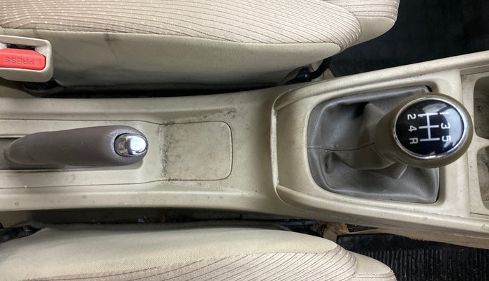 2021 Maruti Ertiga VXI SHVS, Petrol, Manual, 1,09,947 km, Gear Lever