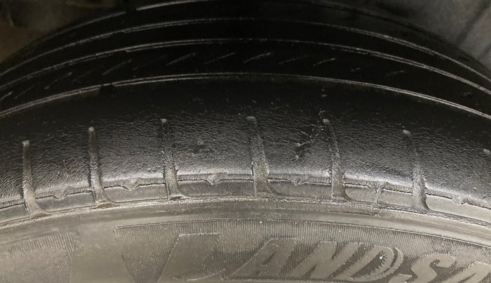 2021 Maruti Ertiga VXI SHVS, Petrol, Manual, 1,09,947 km, Right Rear Tyre Tread