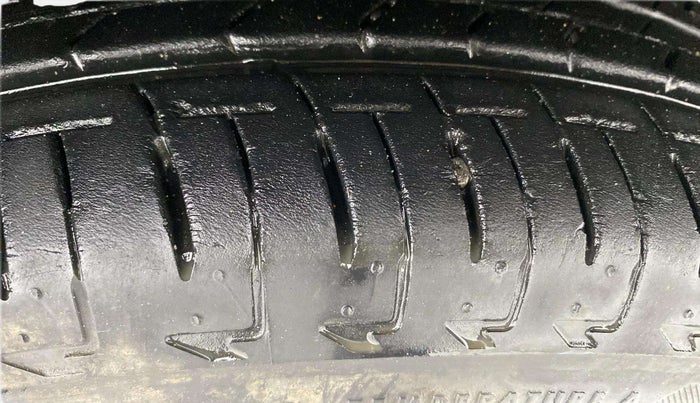 2018 Maruti IGNIS DELTA 1.2 AMT, Petrol, Automatic, 8,099 km, Right Front Tyre Tread