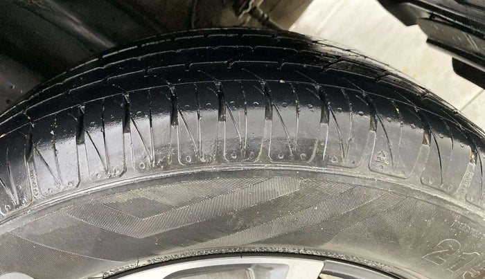 2022 KIA SONET HTX 1.5 AT, Diesel, Automatic, 69,252 km, Left Rear Tyre Tread