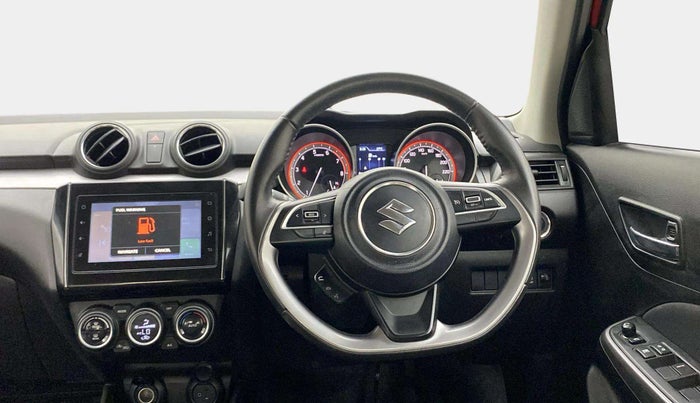 2023 Maruti Swift ZXI PLUS AMT DUAL TONE, Petrol, Automatic, 17,840 km, Steering Wheel Close Up