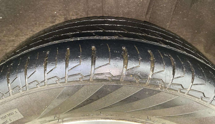 2022 Maruti S Cross ZETA AT 1.5, Petrol, Automatic, 45,432 km, Left Rear Tyre Tread