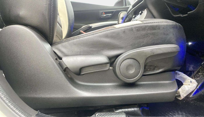 2022 Maruti S Cross ZETA AT 1.5, Petrol, Automatic, 45,432 km, Driver Side Adjustment Panel