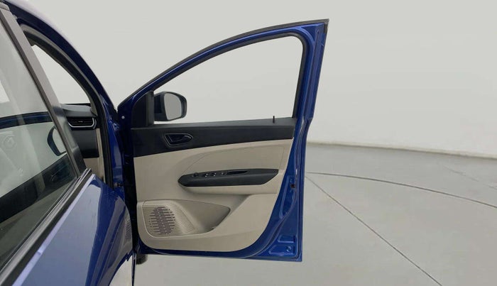 2021 Renault TRIBER RXT, Petrol, Manual, 55,363 km, RHS Front Door