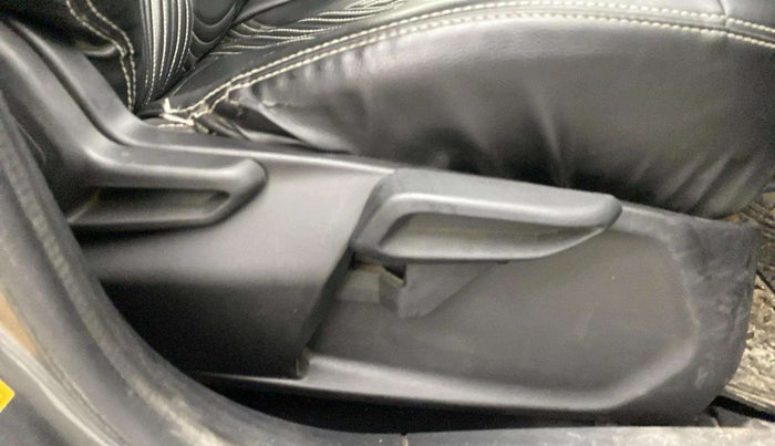 2022 Tata Tiago XZ PLUS CNG, CNG, Manual, 54,724 km, Driver Side Adjustment Panel
