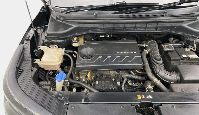 2022 KIA CARENS LUXURY PLUS 1.4 PETROL 7 STR, Petrol, Manual, 28,902 km, Engine View - Right