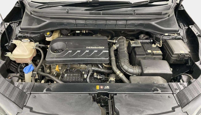 2022 KIA CARENS LUXURY PLUS 1.4 PETROL 7 STR, Petrol, Manual, 28,902 km, Engine View