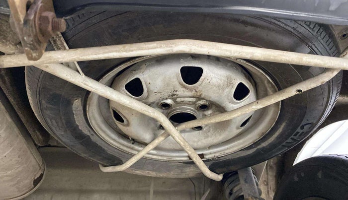 2019 Maruti Eeco 5 STR WITH A/C+HTR, CNG, Manual, 50,404 km, Spare Tyre