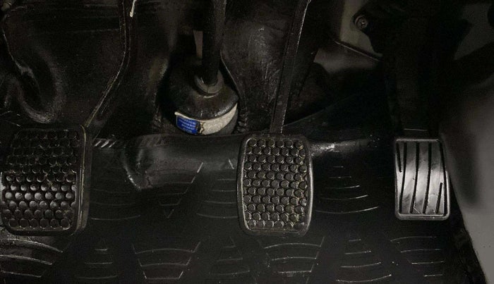 2019 Maruti Eeco 5 STR WITH A/C+HTR, CNG, Manual, 50,404 km, Pedals