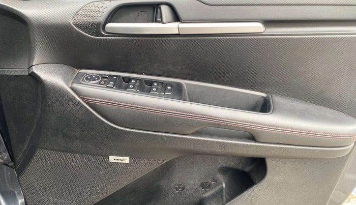 2020 KIA SONET GTX PLUS 1.5 AT, Diesel, Automatic, 56,973 km, Driver Side Door Panels Control