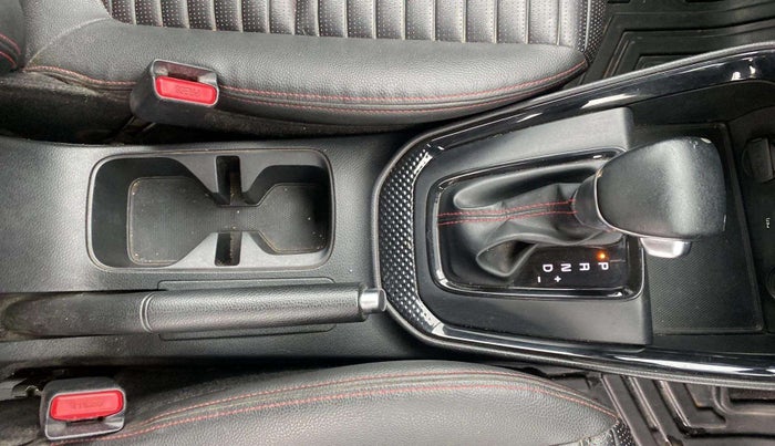 2020 KIA SONET GTX PLUS 1.5 AT, Diesel, Automatic, 56,973 km, Gear Lever