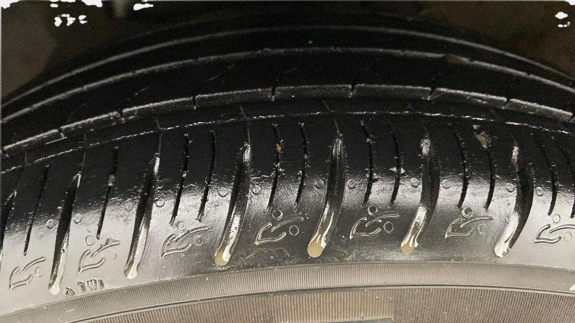 LHS-Front-Tyre-Tread-20