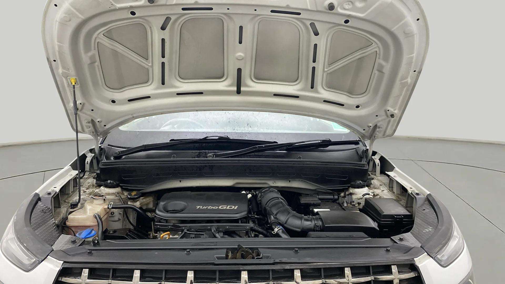 Engine-Full-View-With-Bonnet-Open-13