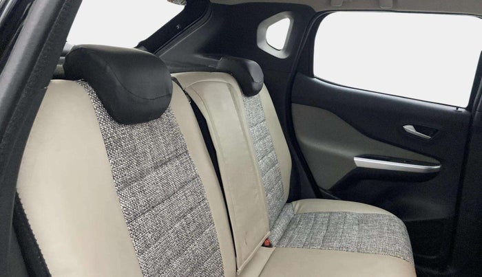 2022 Nissan MAGNITE XV TURBO, Petrol, Manual, 46,445 km, Right Side Rear Door Cabin