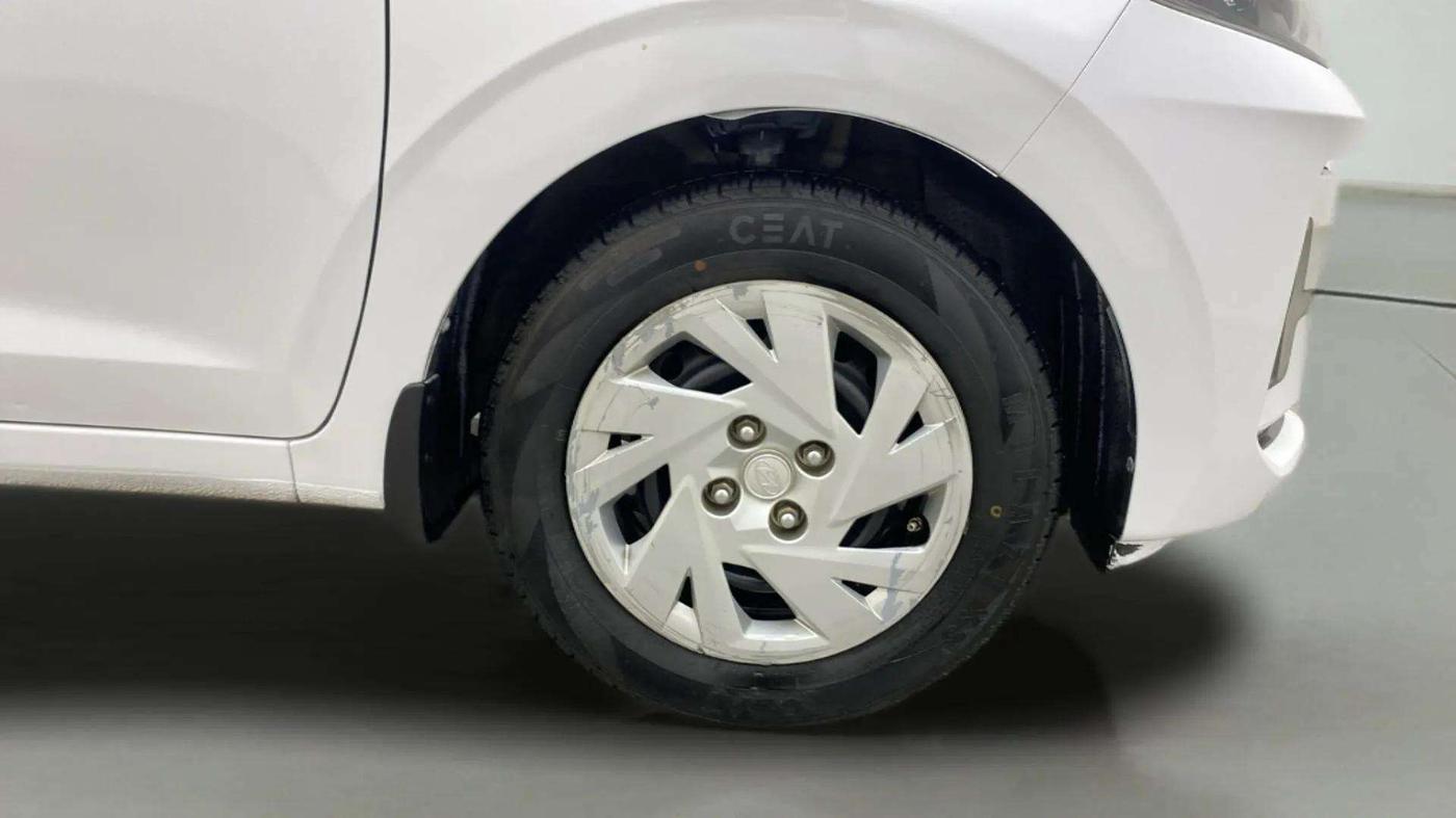 2023 Hyundai GRAND I10 NIOS MAGNA 1.2 KAPPA VTVT, Petrol, Manual, 26,119 km, Right Front Wheel