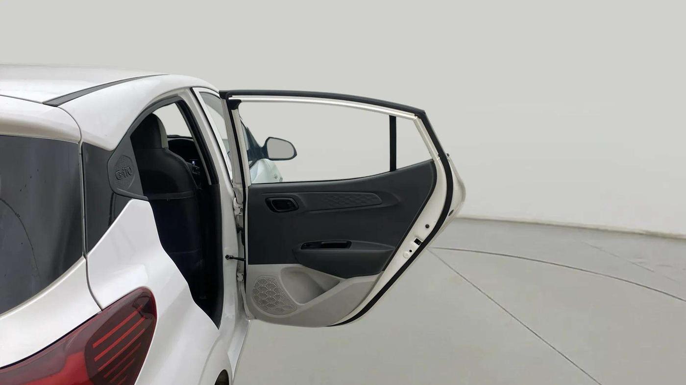 2023 Hyundai GRAND I10 NIOS MAGNA 1.2 KAPPA VTVT, Petrol, Manual, 26,119 km, RHS Rear Door