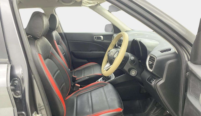 2021 Hyundai VENUE S 1.2, Petrol, Manual, 69,014 km, Right Side Front Door Cabin