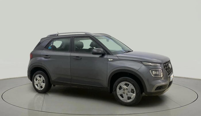 2021 Hyundai VENUE S 1.2, Petrol, Manual, 69,014 km, Right Front Diagonal