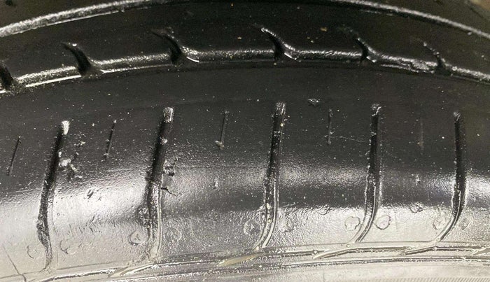 2017 Maruti Celerio ZXI AMT, Petrol, Automatic, 66,711 km, Left Front Tyre Tread