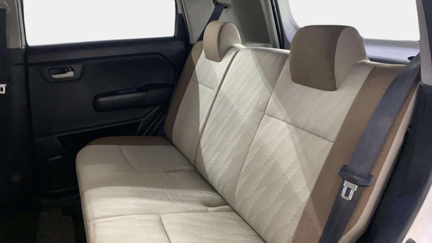 2020 Maruti New Wagon-R VXI 1.2, Petrol, Manual, 42,070 km, Right Side Rear Door Cabin