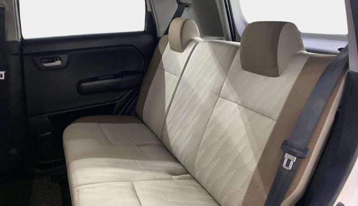 2020 Maruti New Wagon-R VXI 1.2, Petrol, Manual, 42,070 km, Right Side Rear Door Cabin