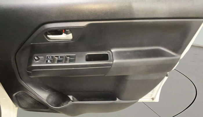 2020 Maruti New Wagon-R VXI 1.2, Petrol, Manual, 42,070 km, Driver Side Door Panels Control