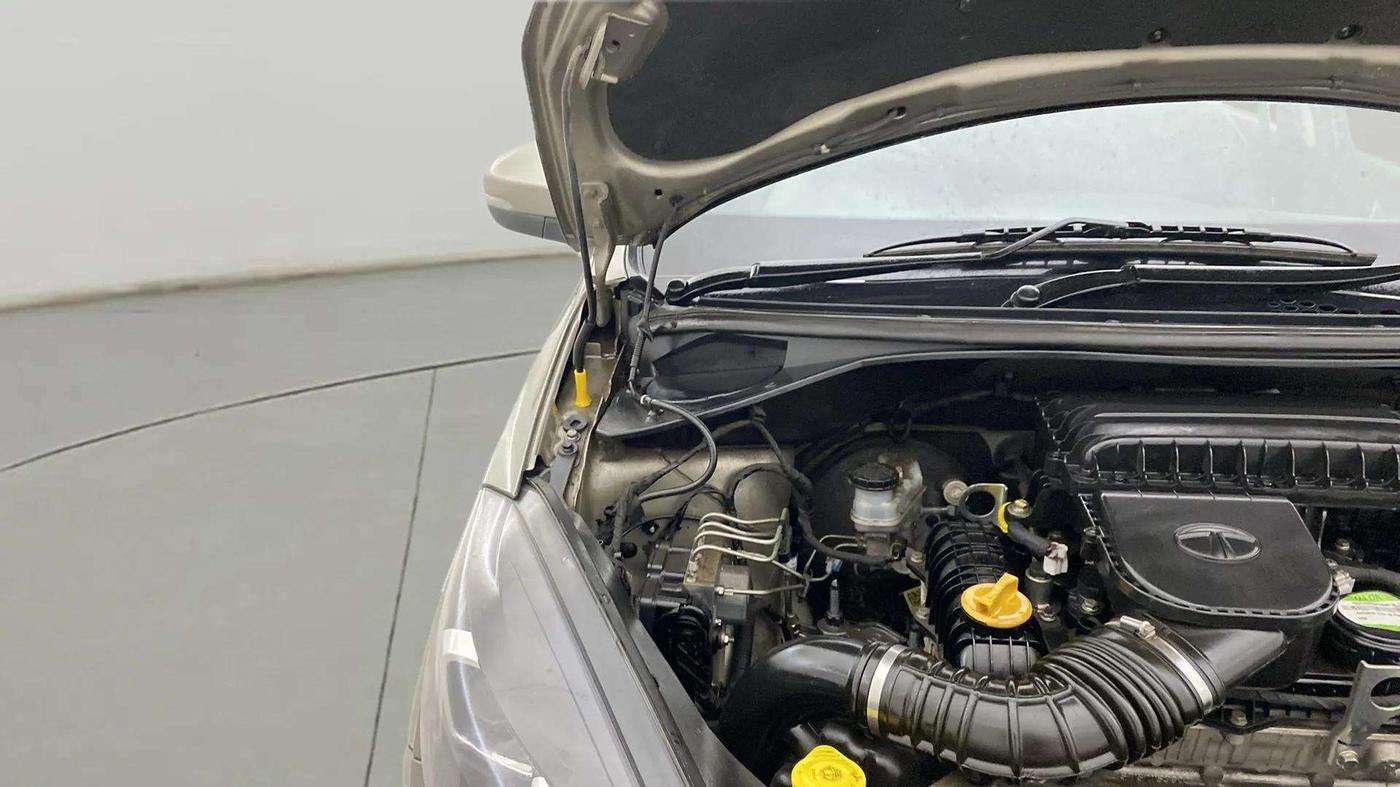 2019 Tata TIGOR XZ PLUS PETROL, Petrol, Manual, 23,649 km, Engine View - Right