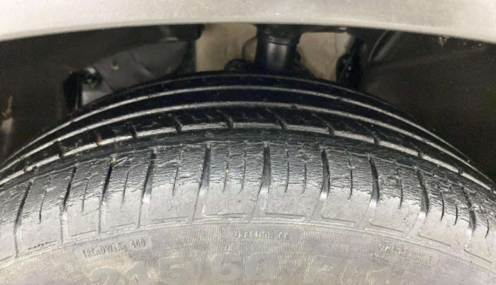 2019 Nissan Kicks XL DIESEL, Diesel, Manual, 36,708 km, Left Front Tyre Tread