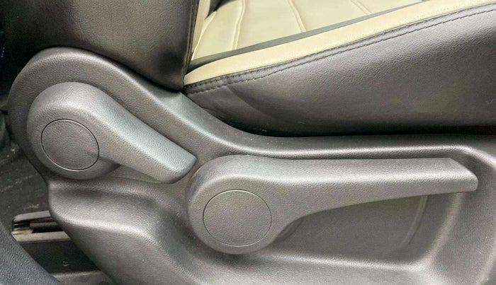 2019 Nissan Kicks XL DIESEL, Diesel, Manual, 36,708 km, Driver Side Adjustment Panel