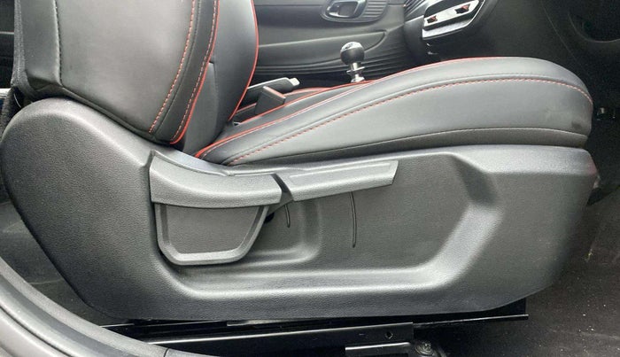 2023 Hyundai NEW I20 N LINE N8 1.0 TURBO DCT, Petrol, Automatic, 18,996 km, Driver Side Adjustment Panel
