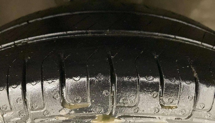 2018 Maruti Celerio LXI, Petrol, Manual, 69,592 km, Right Front Tyre Tread