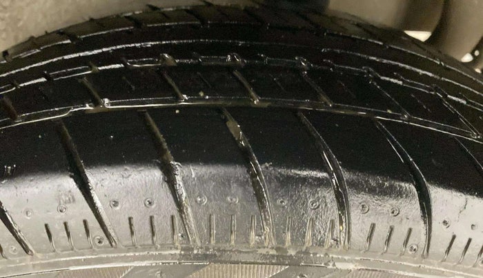 2018 Maruti Celerio LXI, Petrol, Manual, 69,592 km, Left Rear Tyre Tread