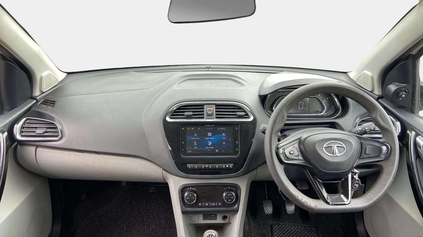 2020 Tata Tiago XZ PLUS PETROL, Petrol, Manual, 42,074 km, Dashboard