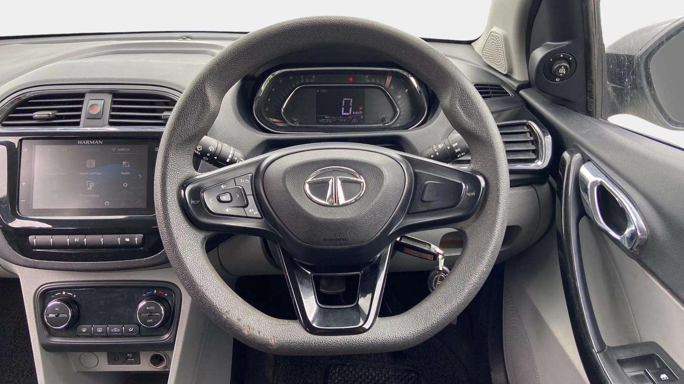 2020 Tata Tiago XZ PLUS PETROL, Petrol, Manual, 42,074 km, Steering Wheel Close Up