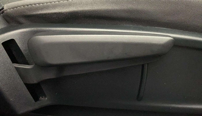 2020 Tata ALTROZ XZ PETROL, Petrol, Manual, 40,526 km, Driver Side Adjustment Panel