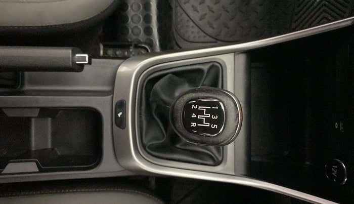 2020 Tata ALTROZ XZ PETROL, Petrol, Manual, 40,526 km, Gear Lever