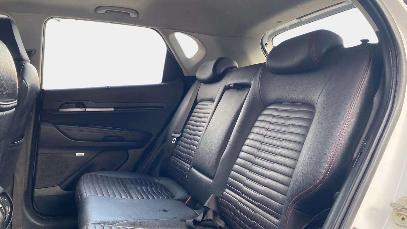 2022 KIA SONET GTX PLUS 1.0 IMT, Petrol, Manual, 31,479 km, Right Side Rear Door Cabin