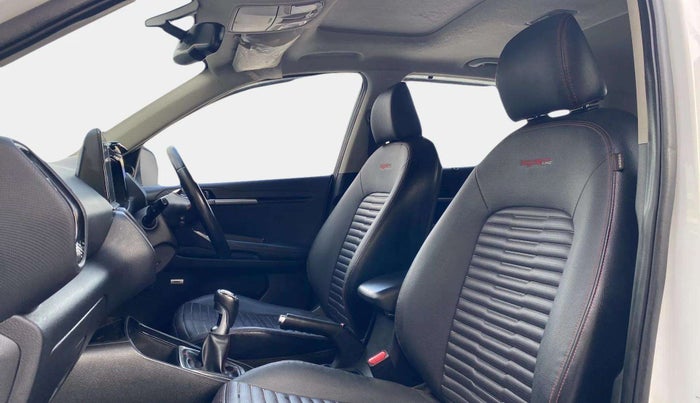 2022 KIA SONET GTX PLUS 1.0 IMT, Petrol, Manual, 31,381 km, Right Side Front Door Cabin