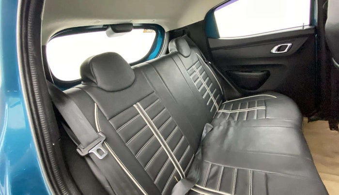 2022 Renault Kwid CLIMBER MT 1.0, Petrol, Manual, 51,456 km, Right Side Rear Door Cabin
