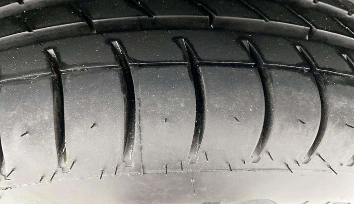 2022 Renault Kwid CLIMBER MT 1.0, Petrol, Manual, 51,456 km, Left Rear Tyre Tread