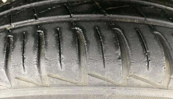 2022 Renault Kwid CLIMBER MT 1.0, Petrol, Manual, 51,456 km, Left Front Tyre Tread