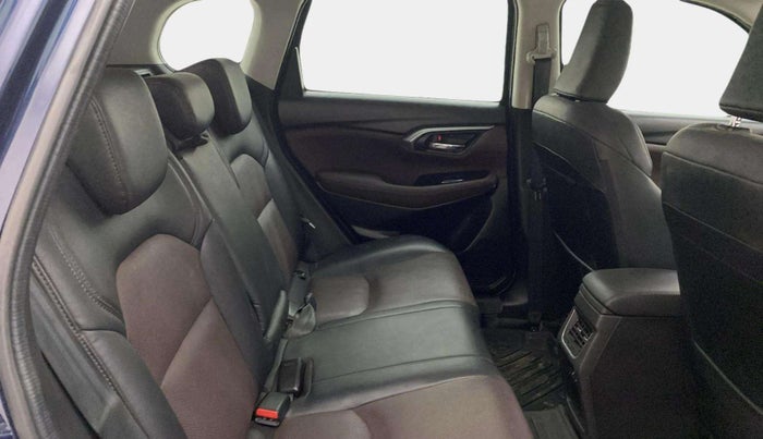 2023 Maruti Grand Vitara ALPHA SMART HYBRID ALLGRIP, Petrol, Manual, 77,233 km, Right Side Rear Door Cabin