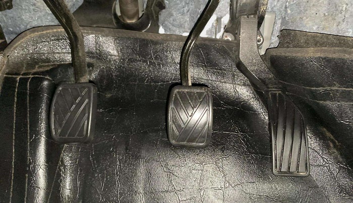 2023 Maruti Grand Vitara ALPHA SMART HYBRID ALLGRIP, Petrol, Manual, 77,233 km, Pedals
