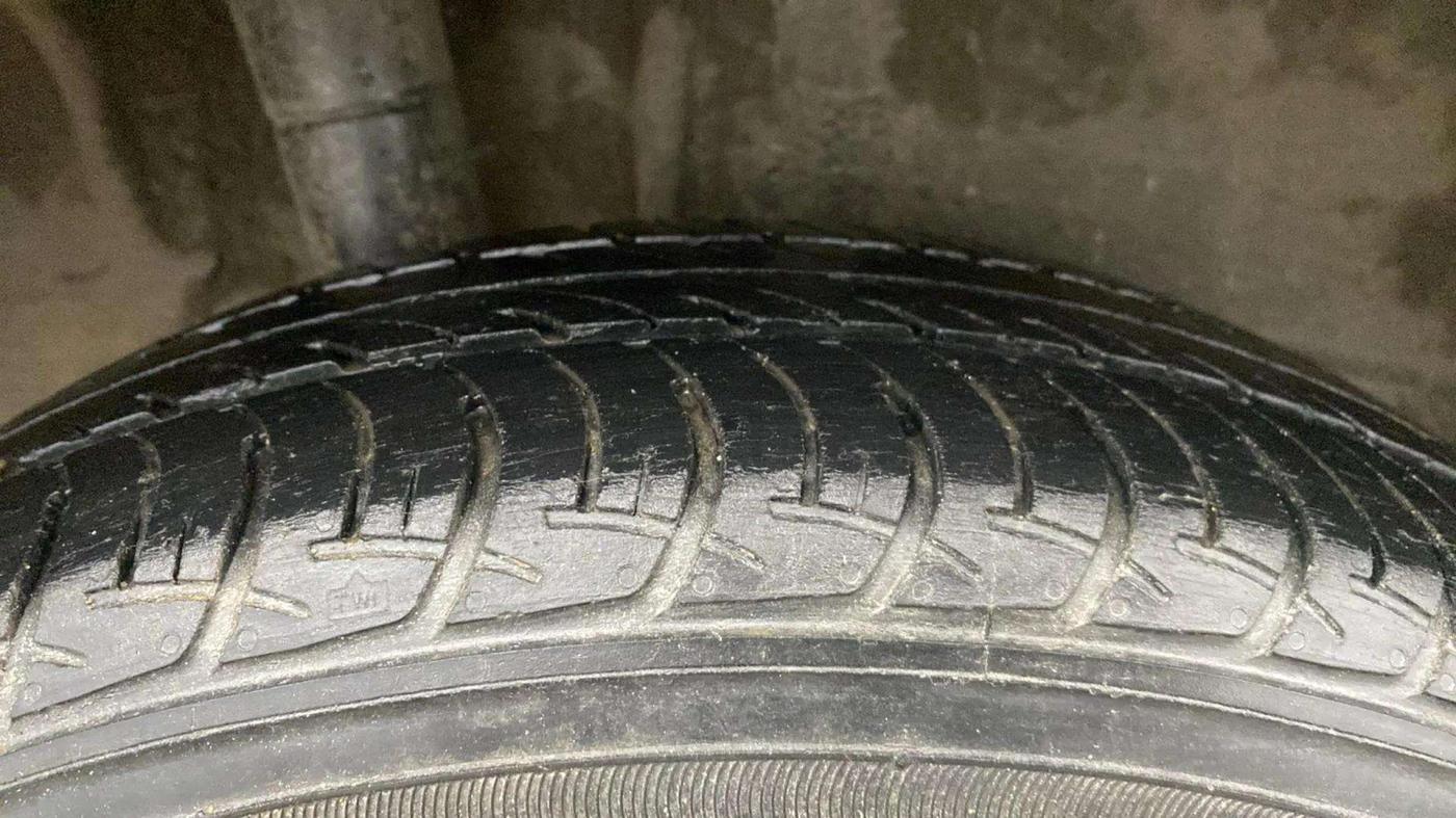 2021 Maruti New Wagon-R VXI 1.0, Petrol, Manual, 57,499 km, Left Front Tyre Tread