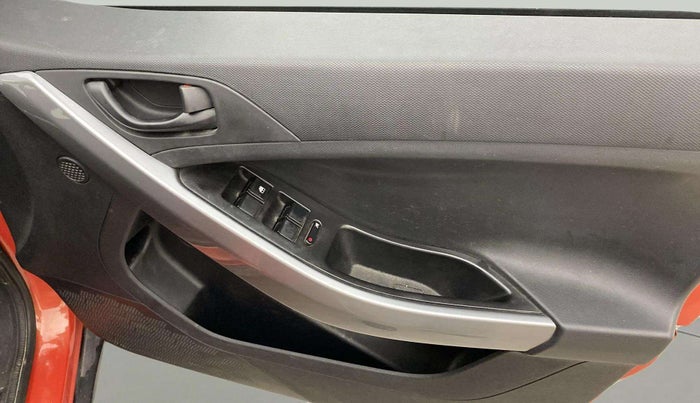 2020 Tata NEXON XMA PETROL, Petrol, Automatic, 70,412 km, Driver Side Door Panels Control