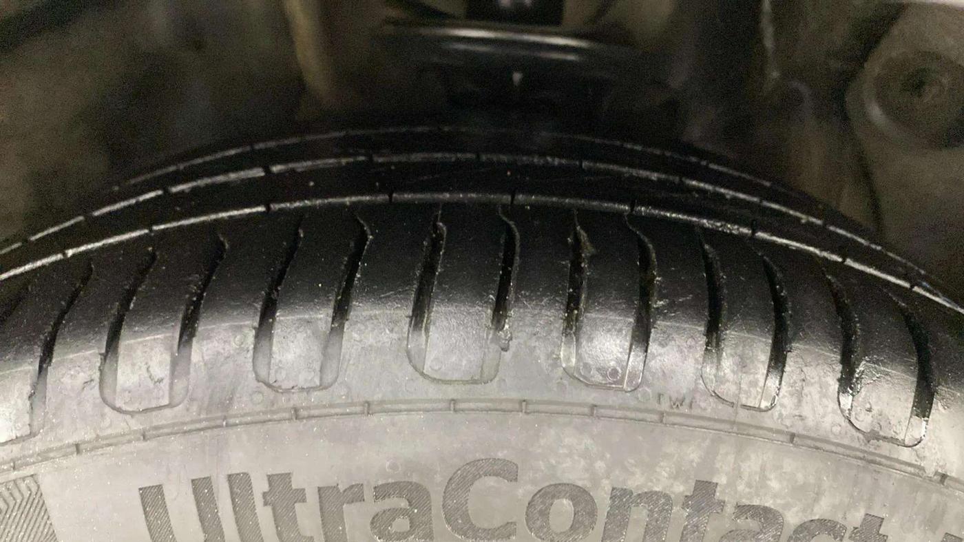 2021 MG ASTOR SAVVY 1.5 CVT, Petrol, Automatic, 45,110 km, Left Front Tyre Tread