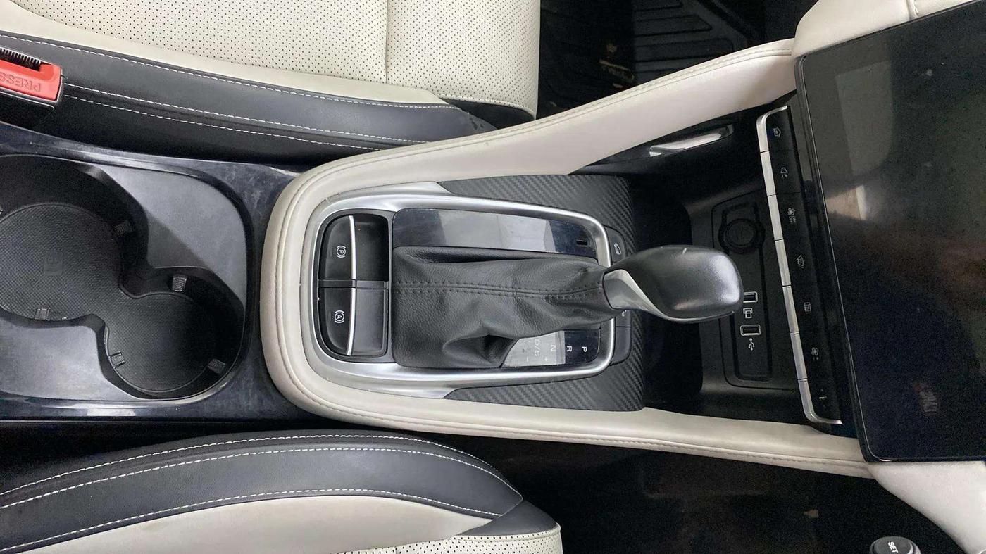 2021 MG ASTOR SAVVY 1.5 CVT, Petrol, Automatic, 45,110 km, Gear Lever