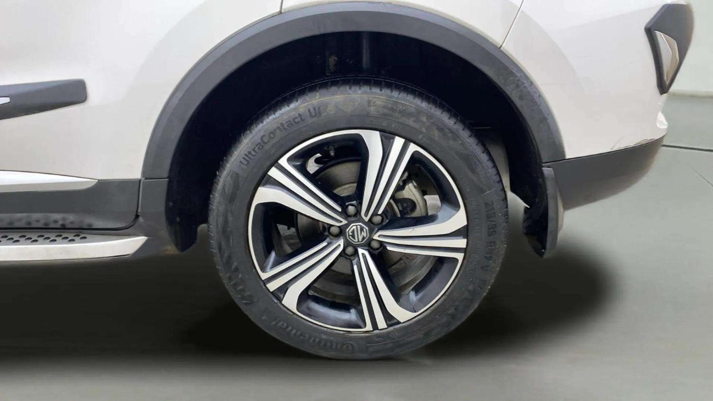 2021 MG ASTOR SAVVY 1.5 CVT, Petrol, Automatic, 45,110 km, Left Rear Wheel