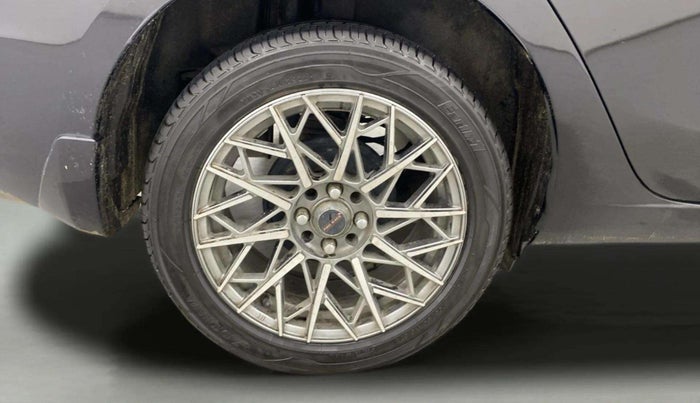 2021 Maruti Ciaz ZETA 1.5 SHVS MT PETROL, Petrol, Manual, 28,146 km, Right Rear Wheel