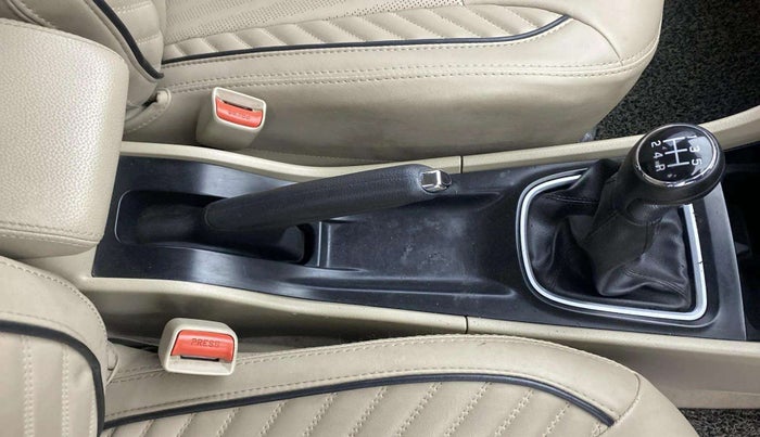2021 Maruti Ciaz ZETA 1.5 SHVS MT PETROL, Petrol, Manual, 28,146 km, Gear Lever